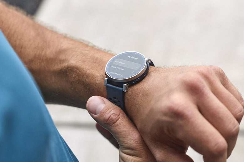 Amazfit W2558GL2N smartwatch e orologio sportivo 3,35 cm (1.32") AMOLED Digitale 466 x 466 Pixel Touch screen Argento GPS (satellitare)