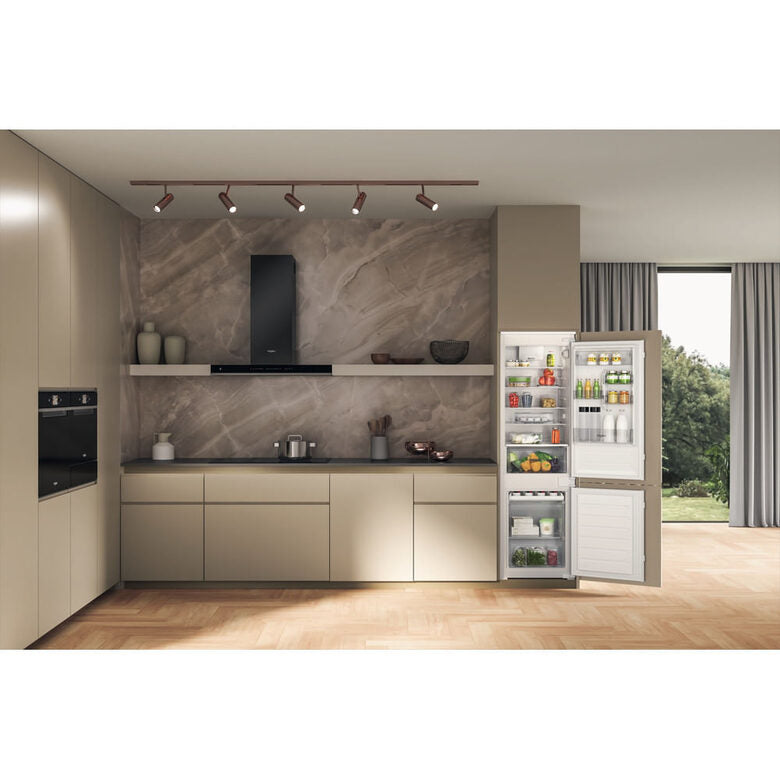 Whirlpool Frigorifero combinato da incasso - WHC18D031A1