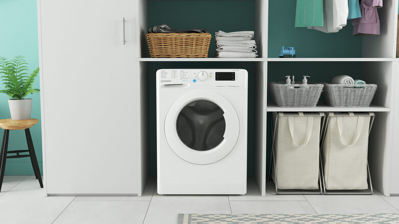 Indesit BWSE 71283X W IT lavatrice Caricamento frontale 7 kg 1200 Giri/min D Bianco