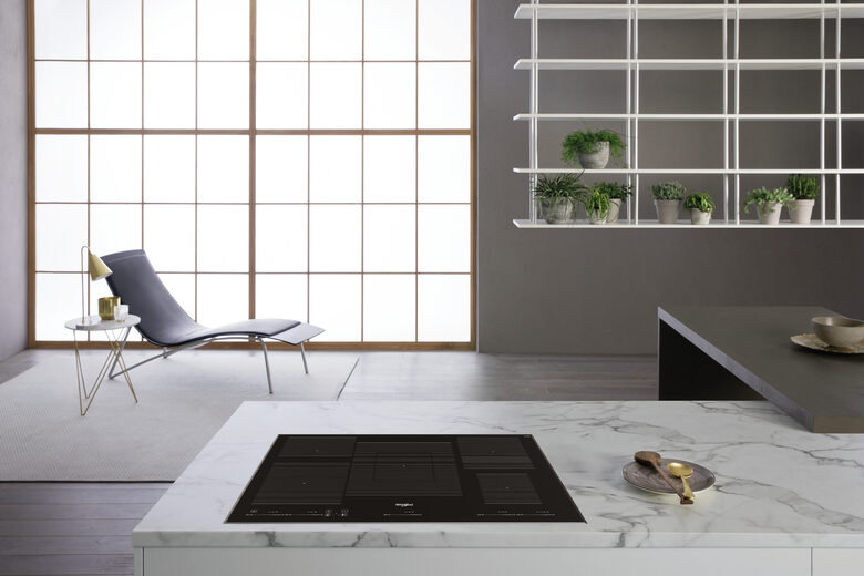 Whirlpool WT 1090 BA Nero Da incasso 90 cm Piano cottura a induzione 5 Fornello(i)