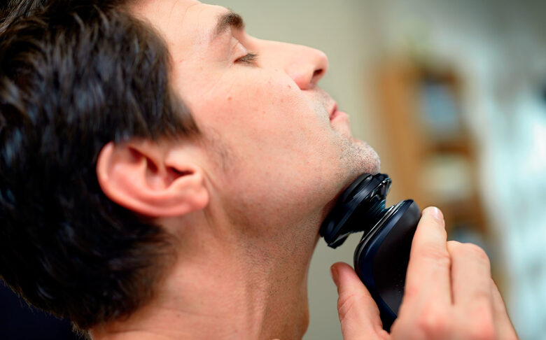 Philips SHAVER Series 5000 Rasoio elettrico per rasatura a secco S5520/45