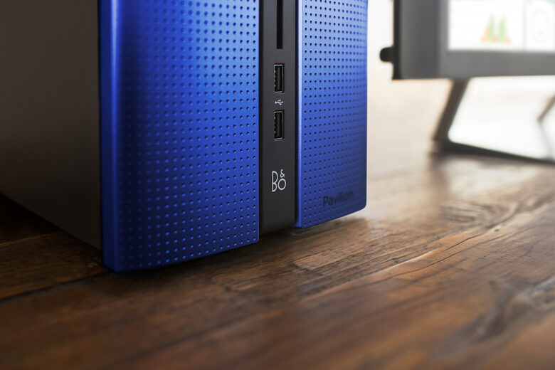 HP Pavilion 550-106nl DDR3-SDRAM A10-8750 Desktop AMD A10 8 GB 1000 GB HDD Windows 10 Home PC Nero, Argento