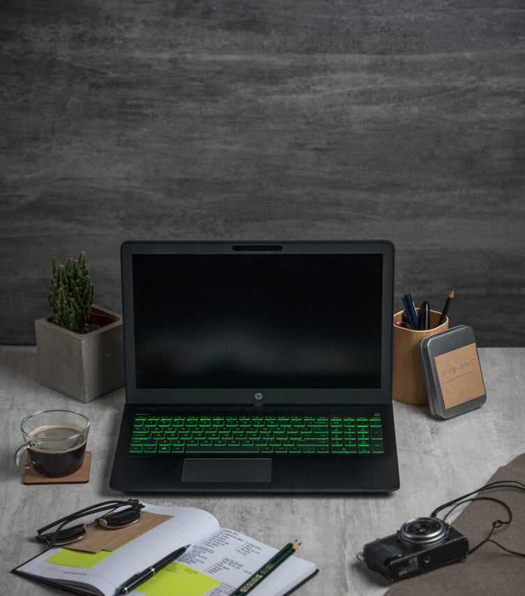 HP Pavilion Power 15-cb028nl Computer portatile 39,6 cm (15.6") Full HD Intel® Core™ i7 di settima generazione 8 GB DDR4-SDRAM 1128 GB HDD+SSD NVIDIA® GeForce® GTX 1050 Windows 10 Home Nero