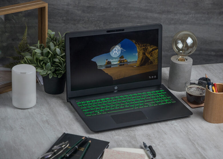 HP Pavilion Power 15-cb028nl Computer portatile 39,6 cm (15.6") Full HD Intel® Core™ i7 di settima generazione 8 GB DDR4-SDRAM 1128 GB HDD+SSD NVIDIA® GeForce® GTX 1050 Windows 10 Home Nero
