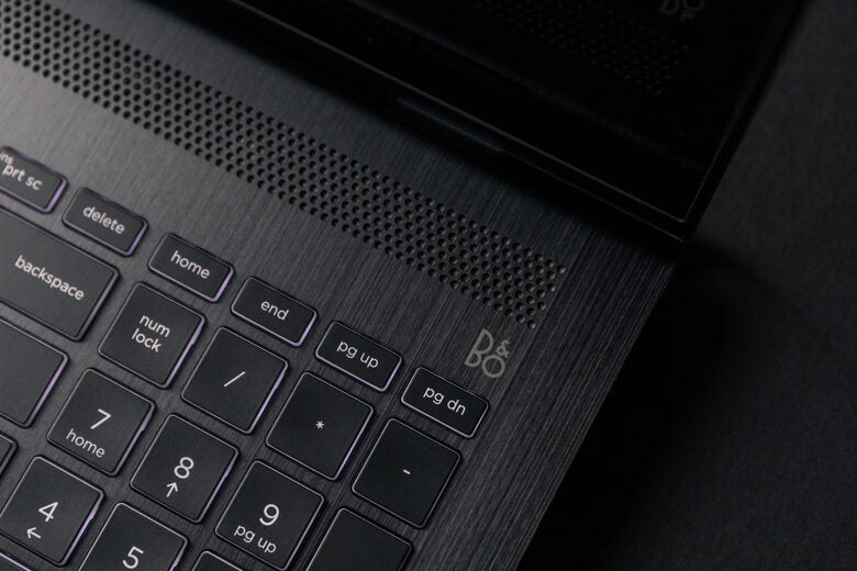HP Pavilion Power 15-cb028nl Computer portatile 39,6 cm (15.6") Full HD Intel® Core™ i7 di settima generazione 8 GB DDR4-SDRAM 1128 GB HDD+SSD NVIDIA® GeForce® GTX 1050 Windows 10 Home Nero