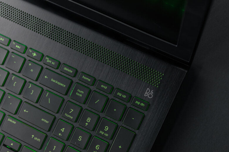 HP Pavilion Power 15-cb028nl Computer portatile 39,6 cm (15.6") Full HD Intel® Core™ i7 di settima generazione 8 GB DDR4-SDRAM 1128 GB HDD+SSD NVIDIA® GeForce® GTX 1050 Windows 10 Home Nero
