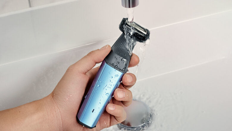 Philips BODYGROOM Series 3000 Rasoio delicato Bodygroom utilizzabile sotto la doccia
