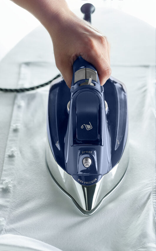 Rowenta DW8215 PRO Master Ferro da Stiro a Vapore con Funzione Anticalcare, Erogazione Continua da 45 g/min, Potenza 2800 W, Acciaio Inossidabile