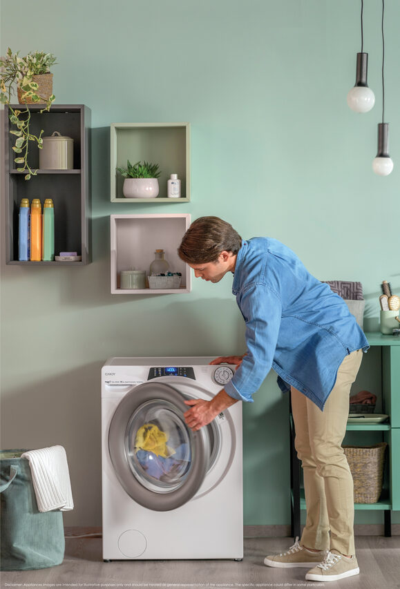 Candy 496BWMR9/1-S RapidÓ Pro RP Lavatrice Caricamento Frontale 9 Kg, 1400 Giri, Tecnologia Quick&Clean, Speed-Drive Inverter, Easy Iron Plus, Classe A, Bianco