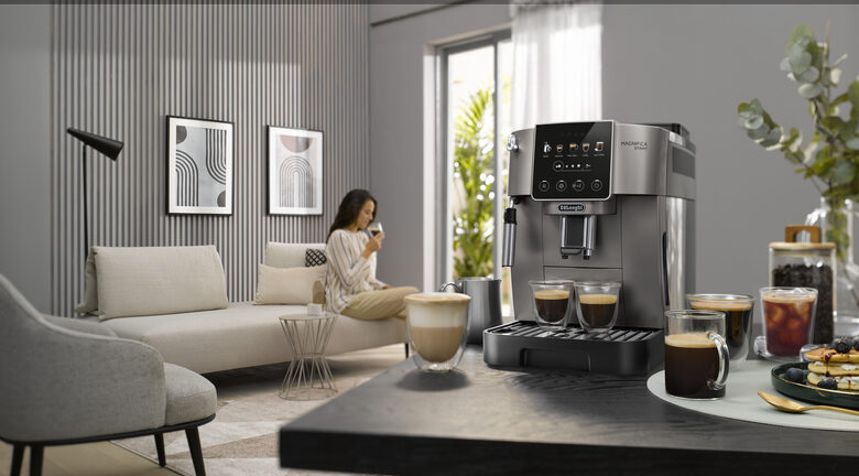 De'Longhi Magnifica Macchina da Caffè Automatica ECAM 220.50 con Macinacaffè Integrato Nero