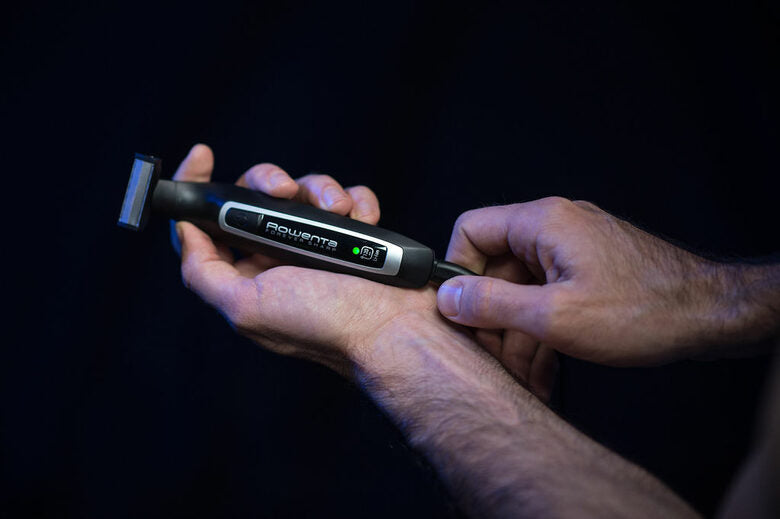 Rowenta TN6000 Forever Sharp per Radere, Regolare e Rifinire, Lame in Acciaio Inox Autoaffilanti e 3 Pettini Regolabarba, Batteria al Litio, Autonomia 120 min