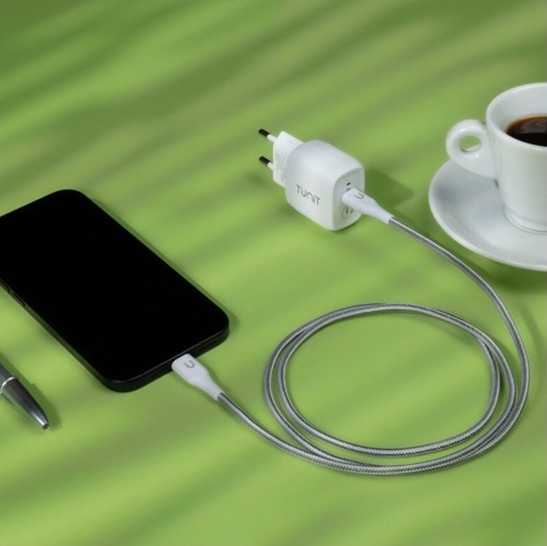 Cavo Di Ricarica E Trasferimento Tunit USB-C / USB-C 1 Metro 60w Titanio Bianco