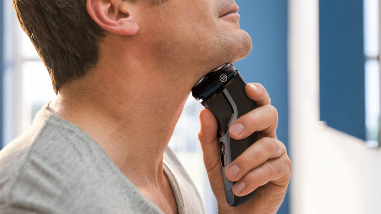 Philips Norelco Shaver 3100 Rasoio elettrico Wet & Dry, Serie 3000
