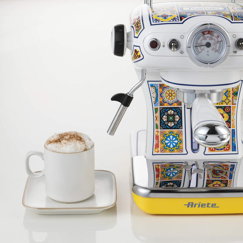 Ariete 1389 Positano Macchina da caffè, 850W, Compatibile con  caffè macinato o con cialde ESE Filtro ½ tazze, Cappuccinatore