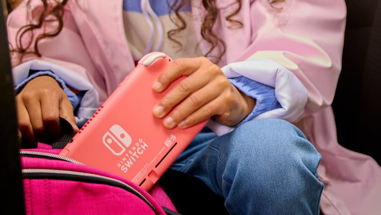 Nintendo Switch Lite console da gioco portatile 14 cm (5.5") 32 GB Touch screen Wi-Fi Corallo