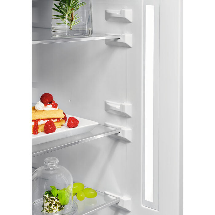 AEG RCB732D5MX frigorifero con congelatore Libera installazione 331 L D Grigio, Acciaio inossidabile