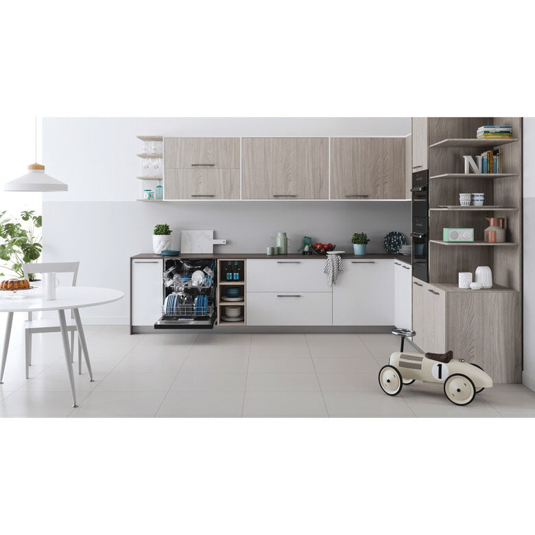 Indesit DBE 2B19 A B Lavastoviglie A scomparsa parziale 14 coperti F