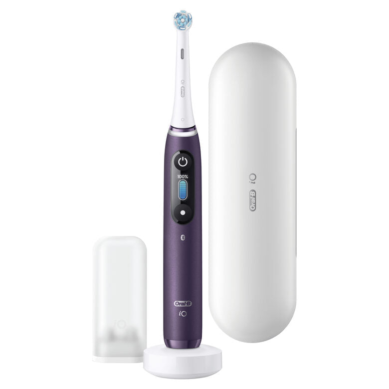 Oral-B iO - 8n - Spazzolino Elettrico Ricaricabile, 1 Spazzolino Viola Esclusivo Con Tecnologia Magnetica Rivoluzionaria, Display A Colori, 1 Testina, 1 Custodia Da Viaggio Premium