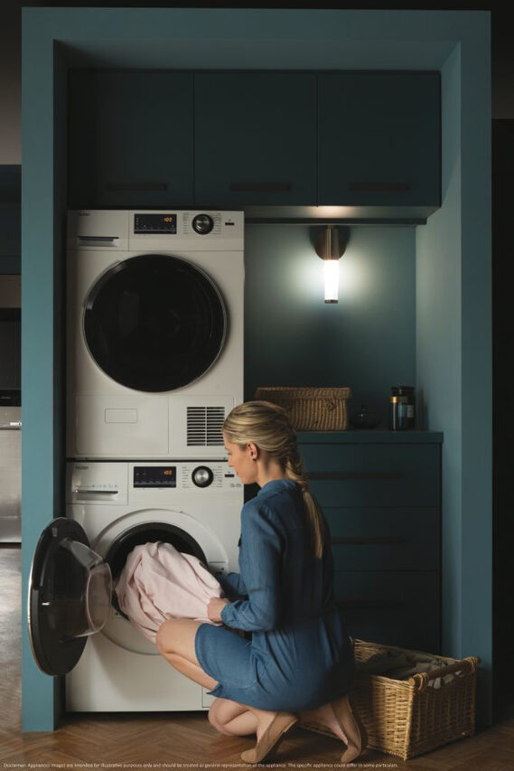 Haier Serie 636 HW70-B12636N lavatrice Caricamento frontale 7 kg 1200 Giri/min A Bianco