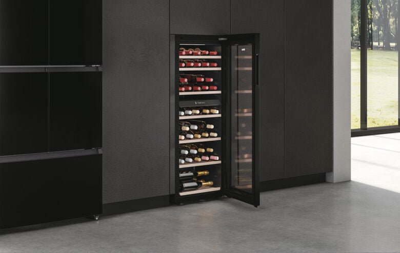Haier Wine Bank 50 Serie 7 HWS77GDAU1 Cantinetta vino con compressore Libera installazione Nero 77 bottiglia/bottiglie