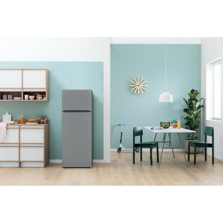 Indesit I55TM 4110 S 1 frigorifero con congelatore Libera installazione 212 L F Argento