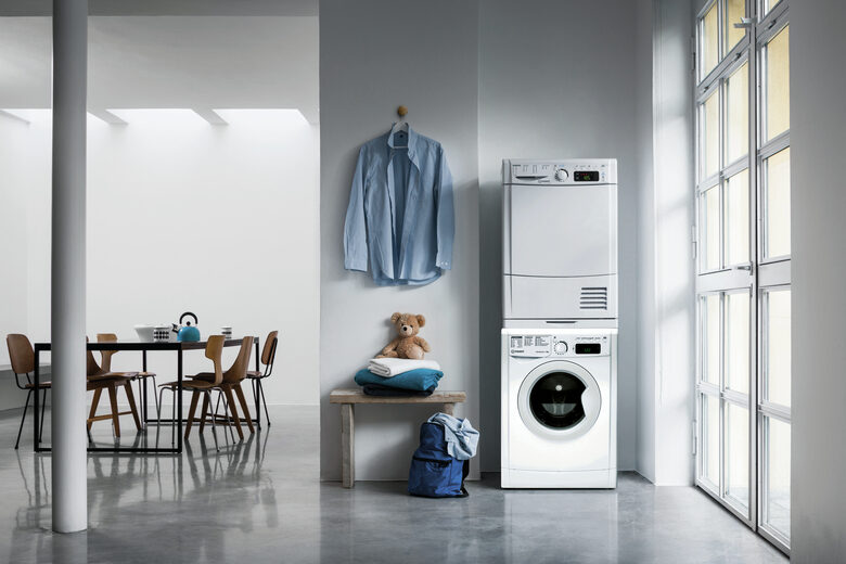 Indesit EWE 81283 W IT N lavatrice Caricamento frontale 8 kg 1200 Giri/min D Bianco