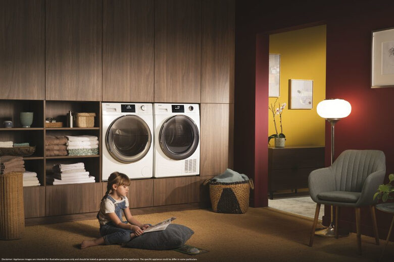 Haier Serie 876 HW80-B14876N lavatrice Caricamento frontale 8 kg 1330 Giri/min A Bianco