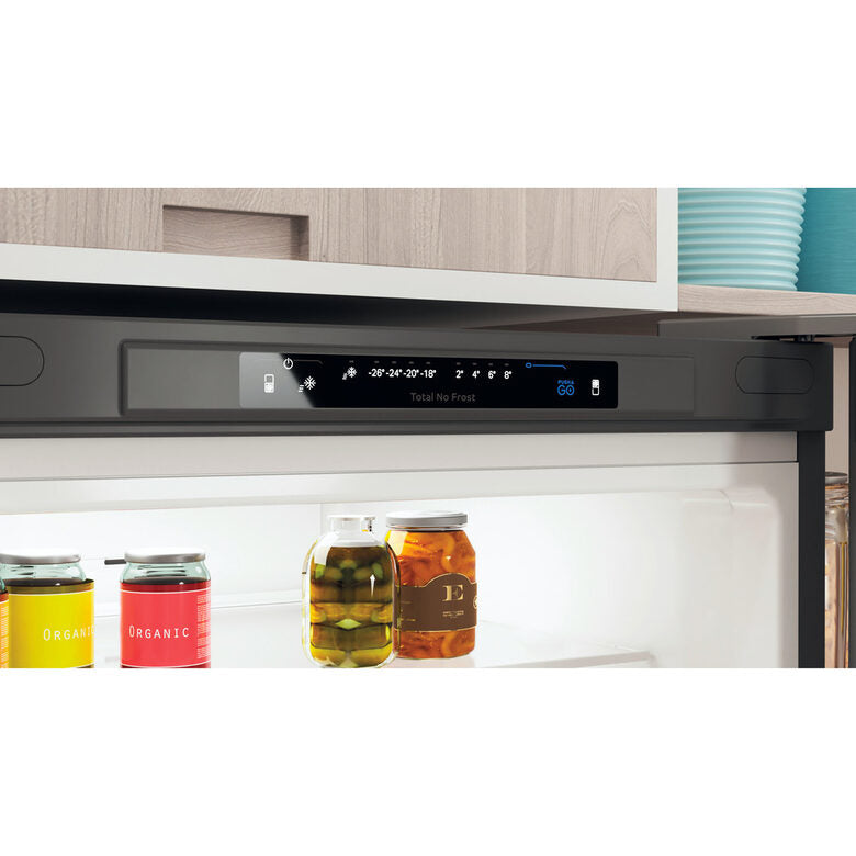 Indesit INFC9 TA23X frigorifero con congelatore Libera installazione 367 L D Argento