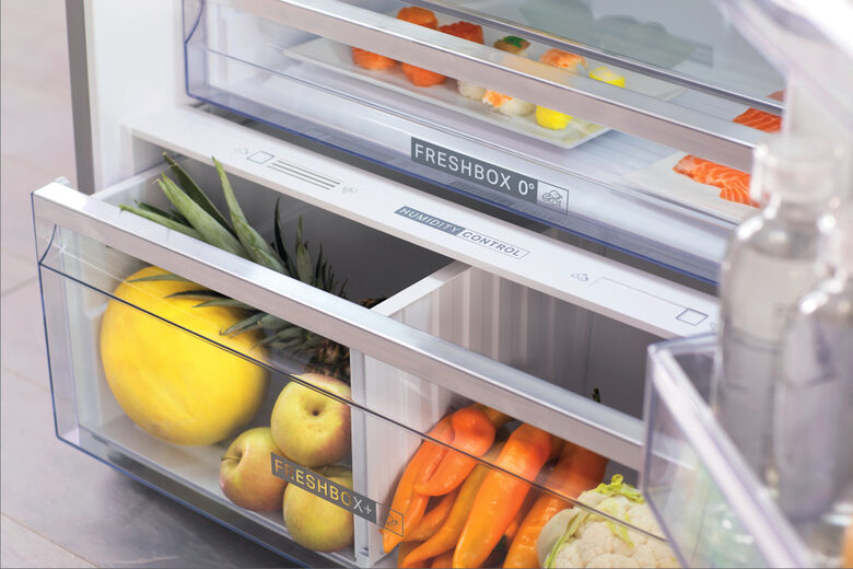 Whirlpool W84TE 72 M 2 frigorifero con congelatore Libera installazione E Beige
