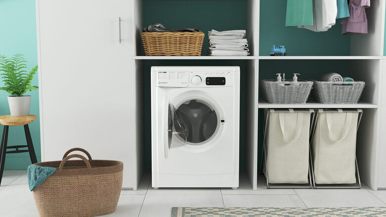 Indesit EWDE 861483 W IT N lavasciuga Libera installazione Caricamento frontale Bianco D