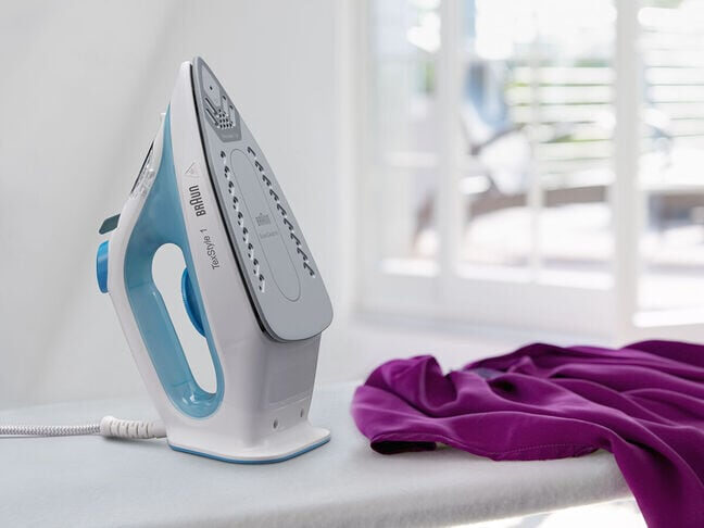 Braun TexStyle 1 Ferro da stiro a secco e a vapore Ceramica 2000 W Blu, Bianco