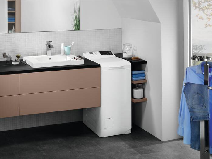 AEG L6TBG723 lavatrice Caricamento dall'alto 7 kg 1151 Giri/min E Bianco