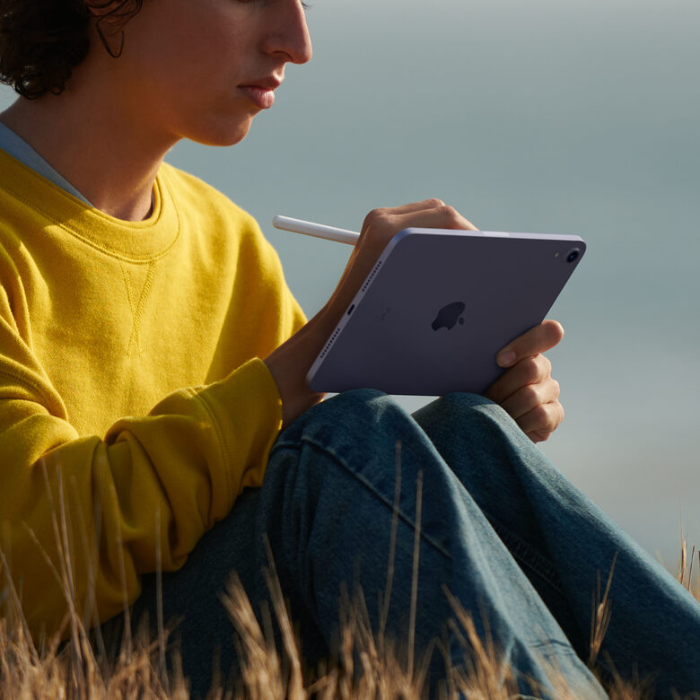Apple iPad mini, 8.3" LED, 2266 x 1488, A15 Bionic, 256GB, 802.11ax Wi‑Fi 6, Bluetooth 5.0, Touch ID, 12MP + 12MP, iPadOS