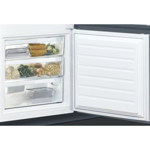 Indesit IND 401 frigorifero con congelatore Da incasso 400 L F Bianco