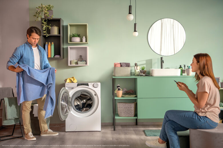 Candy 496BWMR9/1-S RapidÓ Pro RP Lavatrice Caricamento Frontale 9 Kg, 1400 Giri, Tecnologia Quick&Clean, Speed-Drive Inverter, Easy Iron Plus, Classe A, Bianco