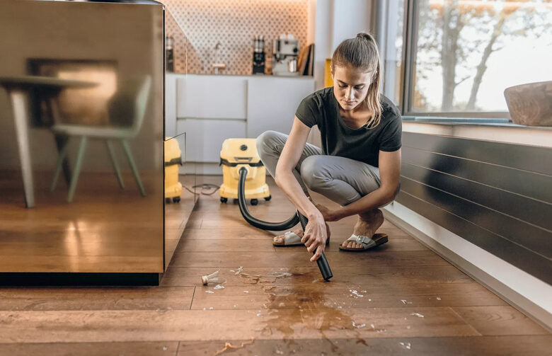 Kärcher WD 2 Plus V-12/4/18 12 L Bidone Aspiratutto  1000 W Sacchetto per la polvere
