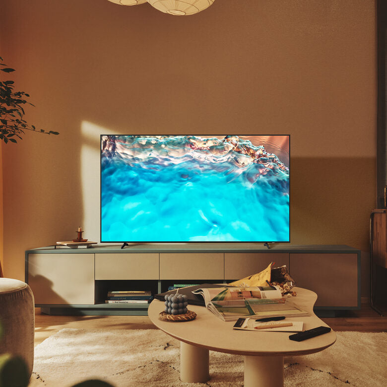 Samsung Series 8 TV Crystal UHD 4K 43” UE43BU8070 Smart TV Wi-Fi Black, Processore Crystal 4K, HDR, Colori reali, Suono ottimizzato