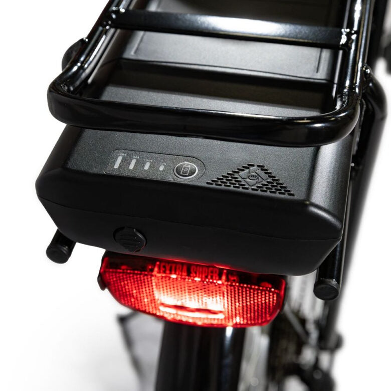 EMG Sea-TY 26CST01  E-BIKE Bianca ruote 26"", Batt. 36V 12.8ah, motore 250W, autonom. 50/60km