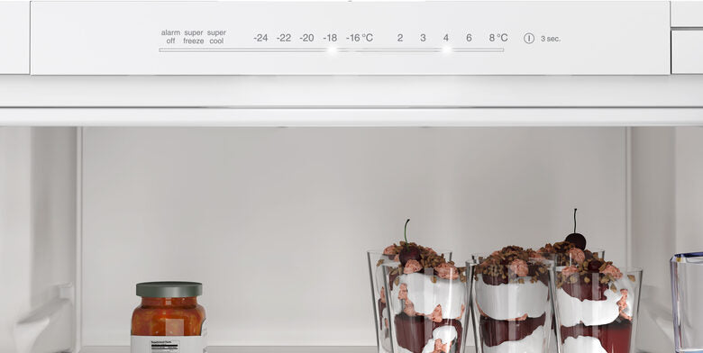 Bosch Serie 2 KIN965SE0 frigorifero con congelatore Da incasso 290 L E Bianco
