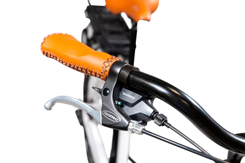 EMG E-bike Vintage con telaio in alluminio 19", ruote 28", motore centrale 250W Ananda, batteria 13AH e cambio Shimano