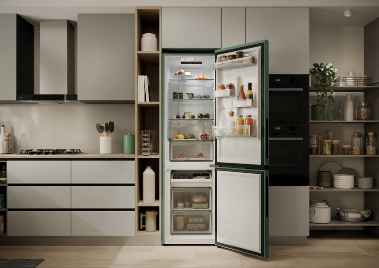 Candy CNCQ2T518EG Libera installazione 279 L E Verde