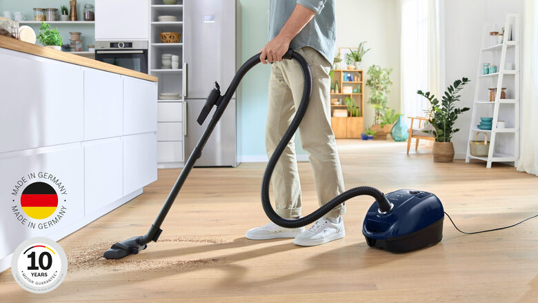 Bosch Serie 4 BGL38BU1 Aspirapolvere con sacco Blu