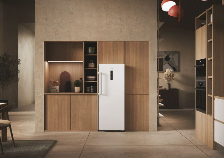 Haier H4F226WEH1 Congelatore Verticale a Libera Installazione 226 L E Bianco