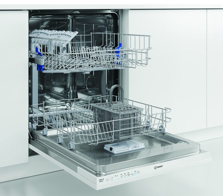 Indesit Lavastoviglie BI 60 cm, classe E, 14 coperti, Push&Go