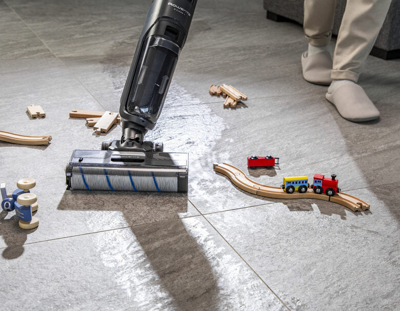 Rowenta X-Clean 4 , Lavapavimenti Senza Fili con Auto-Propulsione e Rilevazione Automatica dello Sporco, Doppio Serbatoio e Sistema di Autopulizia, Autonomia 50' per Tutti i Tipi di Paviment