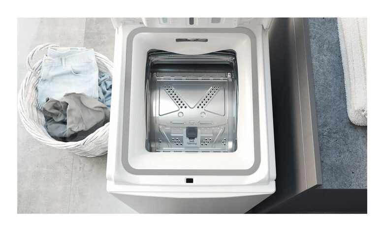 Hotpoint Ariston WMTG725BIT Lavatrice A Carica Dall'alto Libera Installazione 7 Kg, 1200 Giri, Antimacchia, Classe B, Bianco