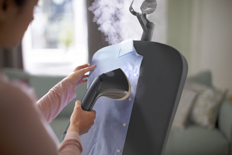 Philips Stand Steamer 3000 Series STE3170/80 Con StyleBoard inclinabile